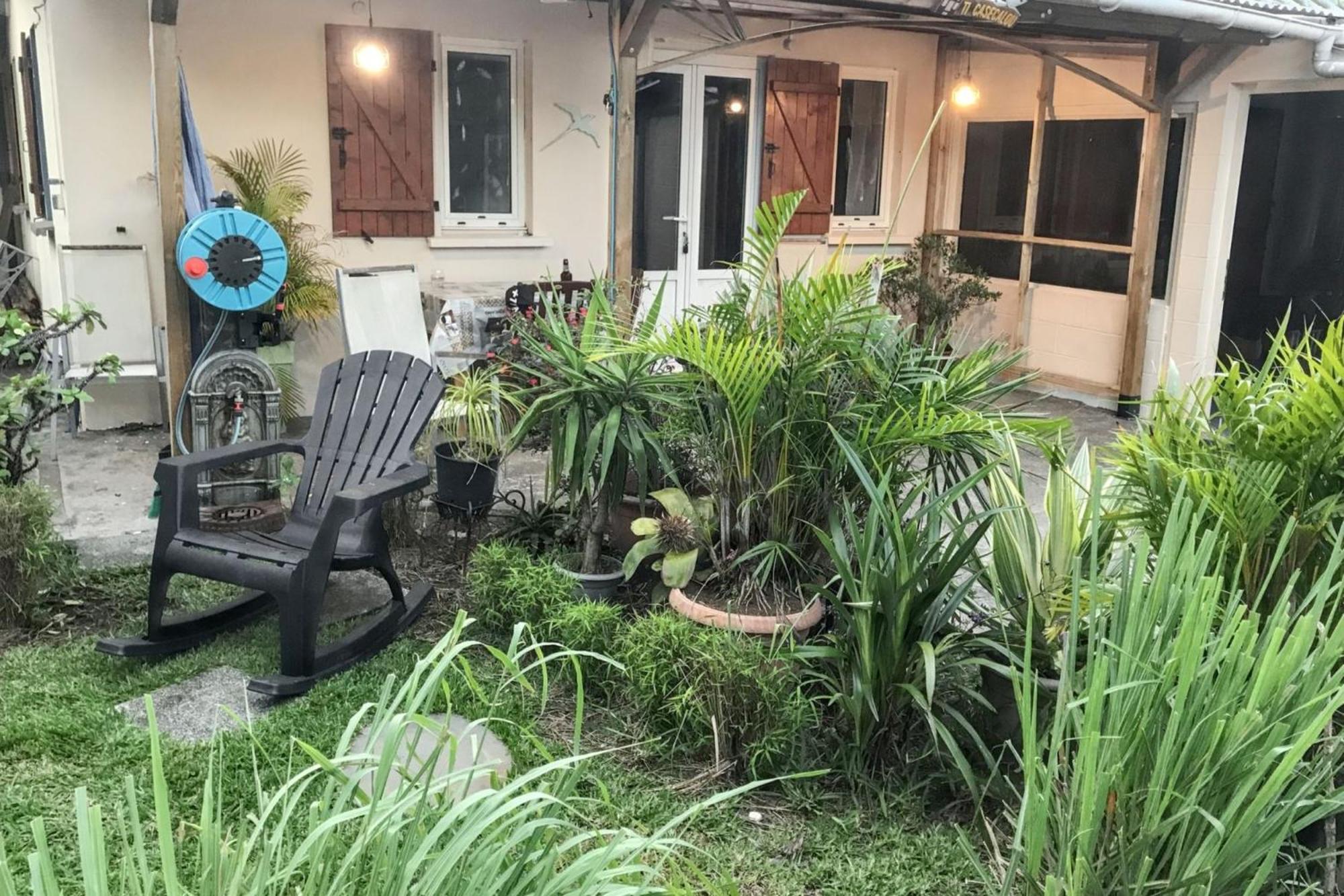 Maison Charmante A Bras-Panon Avec Piscine Et Jardin المظهر الخارجي الصورة