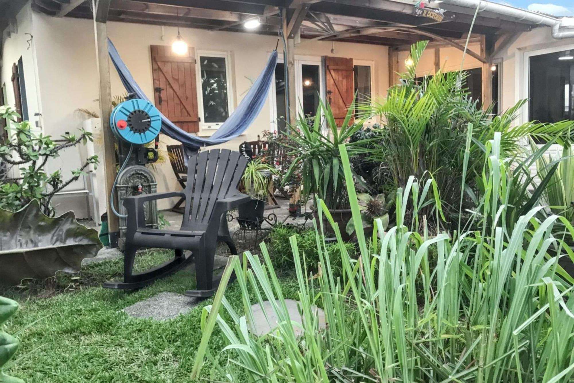 Maison Charmante A Bras-Panon Avec Piscine Et Jardin المظهر الخارجي الصورة